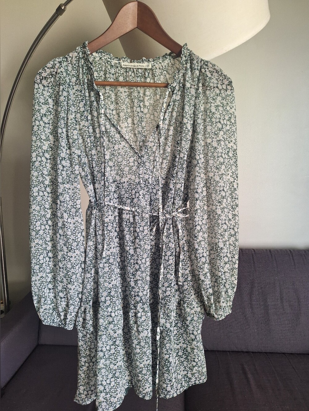 Abercrombie & Fitch, Green Floral Long-Sleeve Chiffon Tiered Dress, XSP